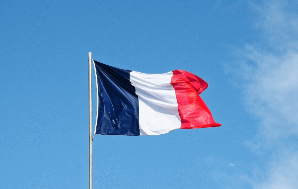 Lo spread della Francia ha raggiunto quello dell’Italia