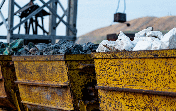 Materie prime per la difesa: il divario tra Cina e NATO