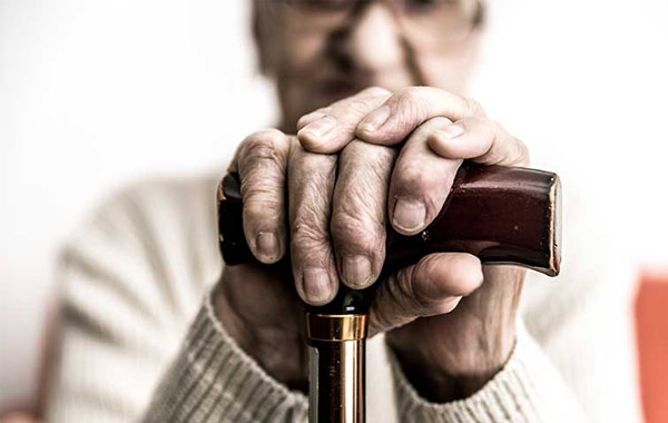 Sono davvero gli anziani i più colpiti dalla crisi?